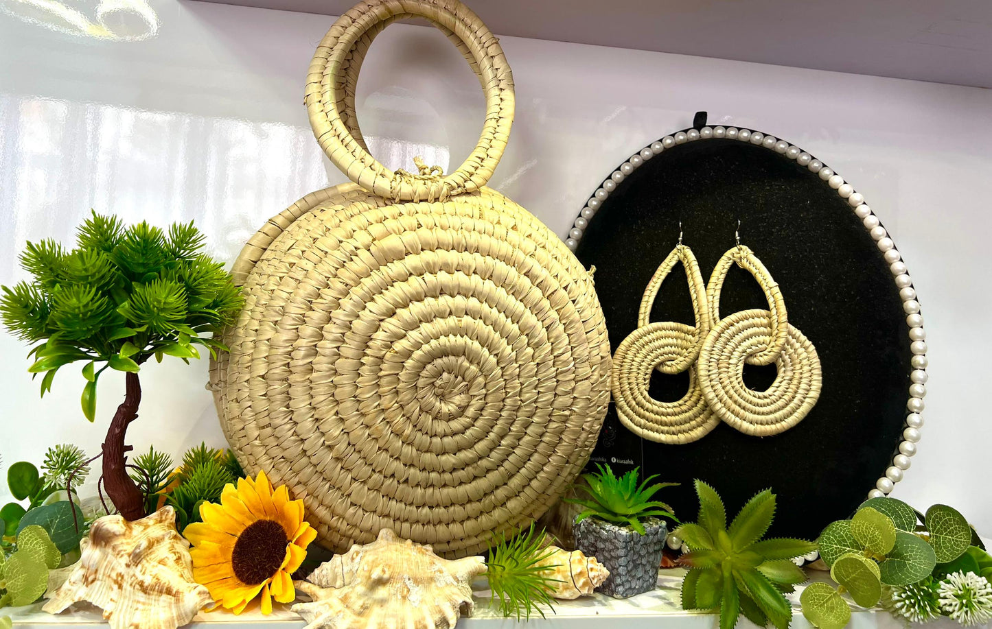 Nina Round Rattan se