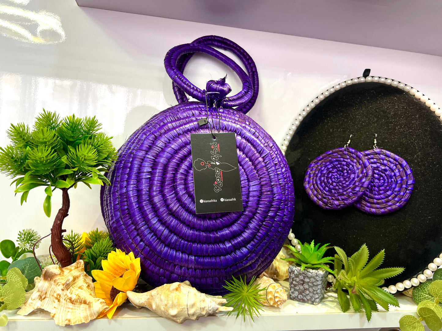 Nina Round Rattan se